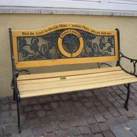 Central 2* Heilbronn